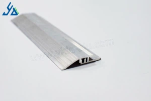 Striscia di copertura del pavimento in alluminio